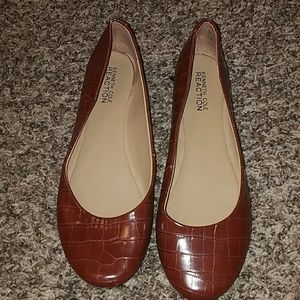 Kenneth Cole Flats